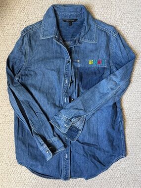 A/X Armani Exchange Women's Blue Denim Button-Down Shirt with Multicolor Logo
